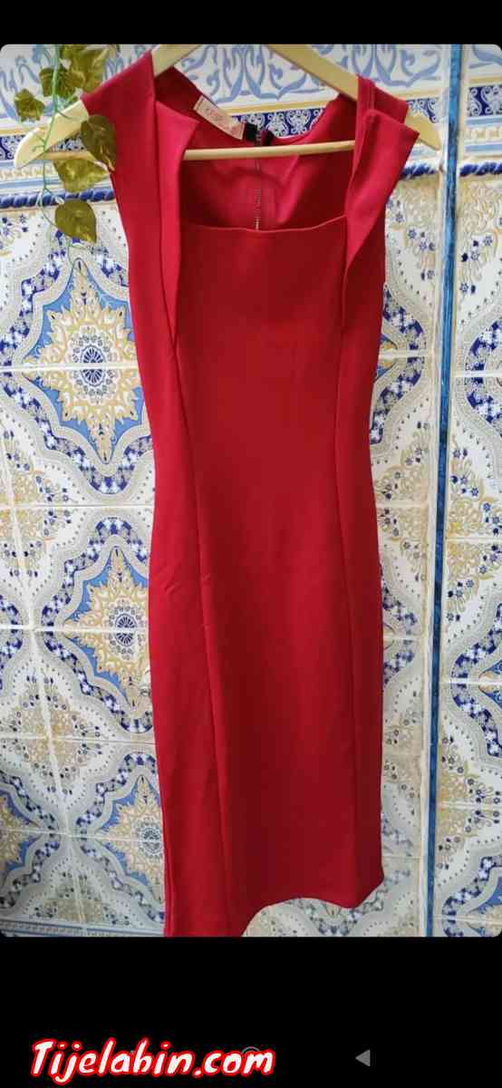 robe midi rouge - Ain Benian, Alger