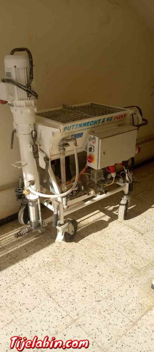 machine plâtre S48 - Timzrit, Béjaïa