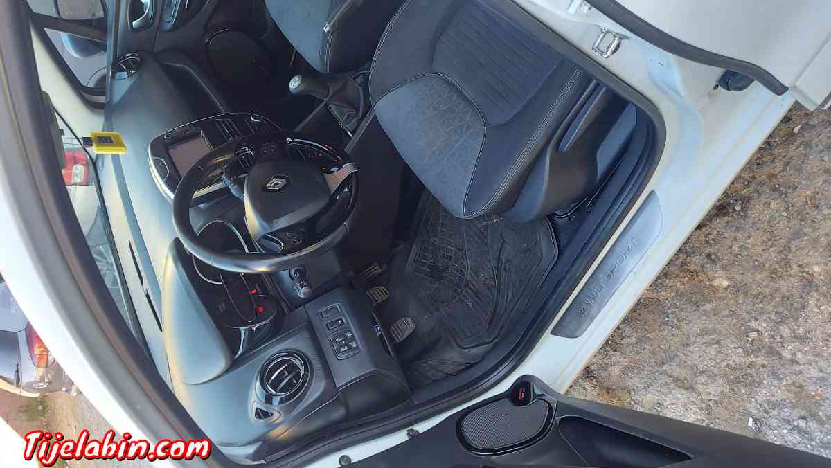 voiture - Bouzareah, Alger - Tijelabin