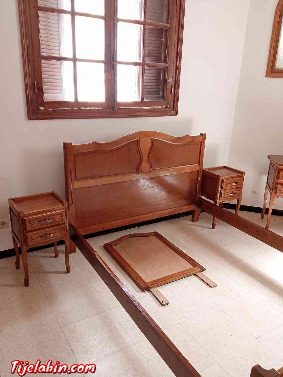 Chambre à coucher en bois hêtre - Alger Centre, Alger - Tijelabin