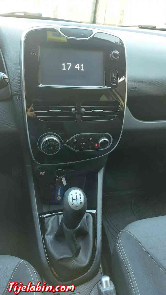 voiture - Bouzareah, Alger - Tijelabin