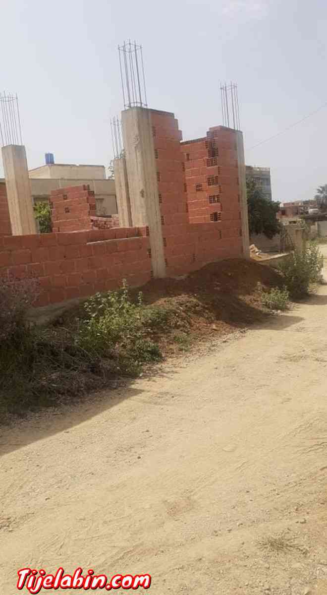 توجد قطعة ارظ للبيع فيها 3أرات أر اونص مبني ولباقي ليبري ايع - Adekar, Béjaïa - Tijelabin