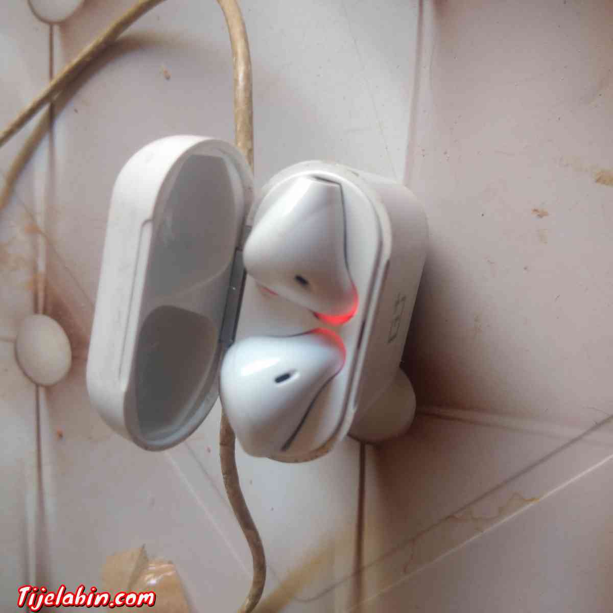 كتمان بلوتوت - Adrar, Adrar - Tijelabin