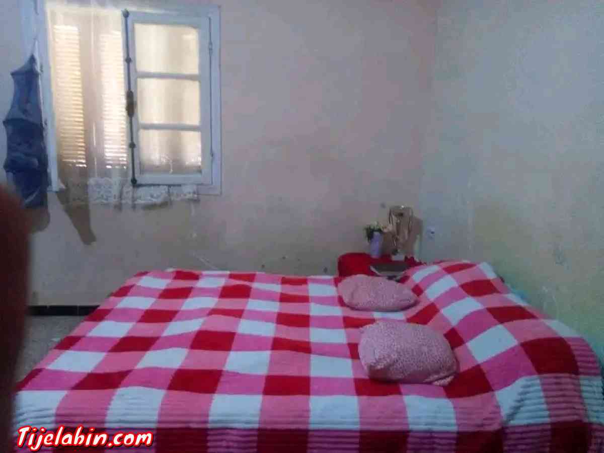 سكن بحي عين مصباح تيارت للبيع أو للتبادل - Tiaret, Tiaret - Tijelabin