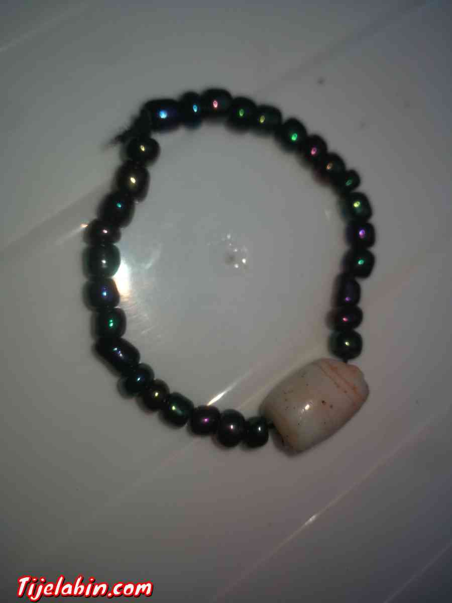 braclet simple avec jolie motif - Hussein Dey, Alger - Tijelabin