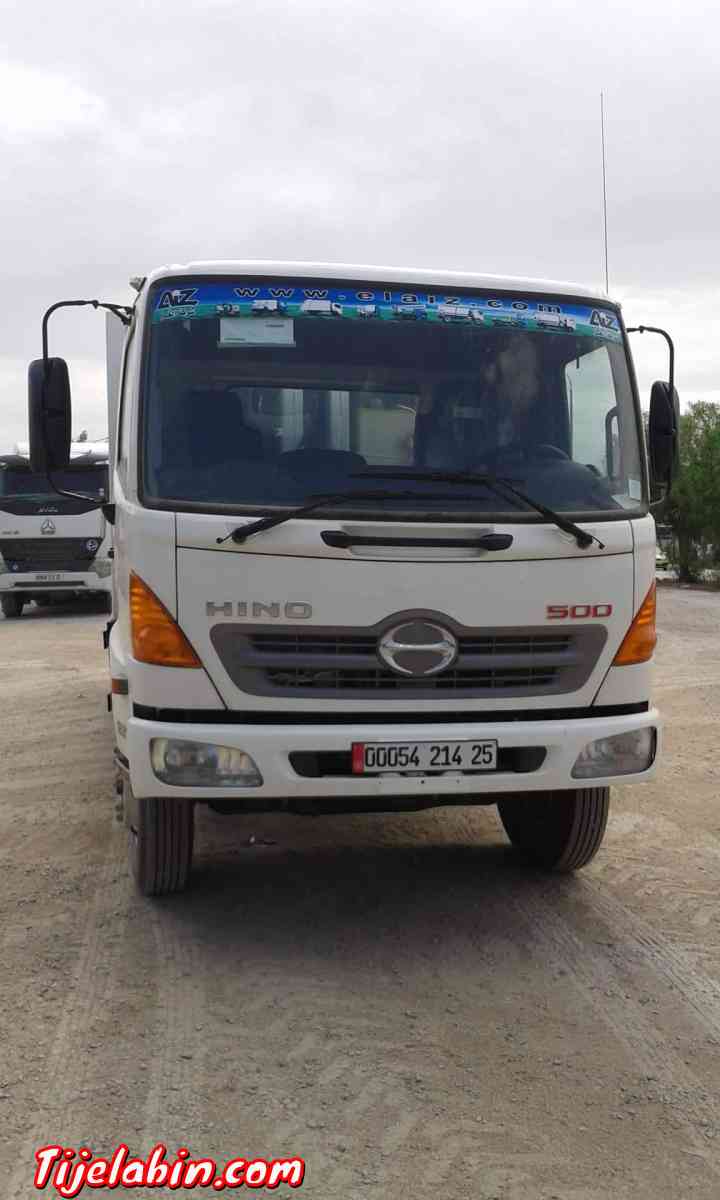 Hino 500