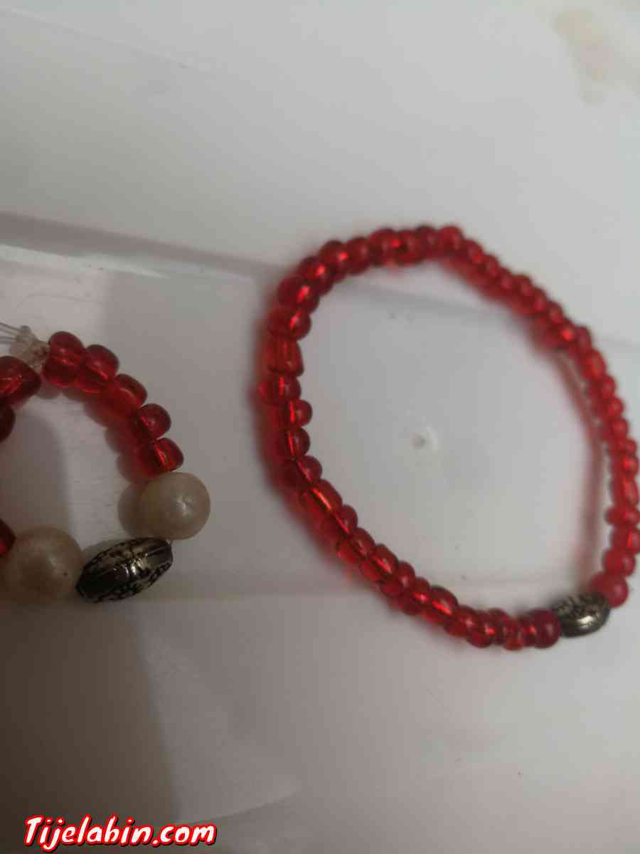 bracelet avec bague rouge - Hussein Dey, Alger - Tijelabin