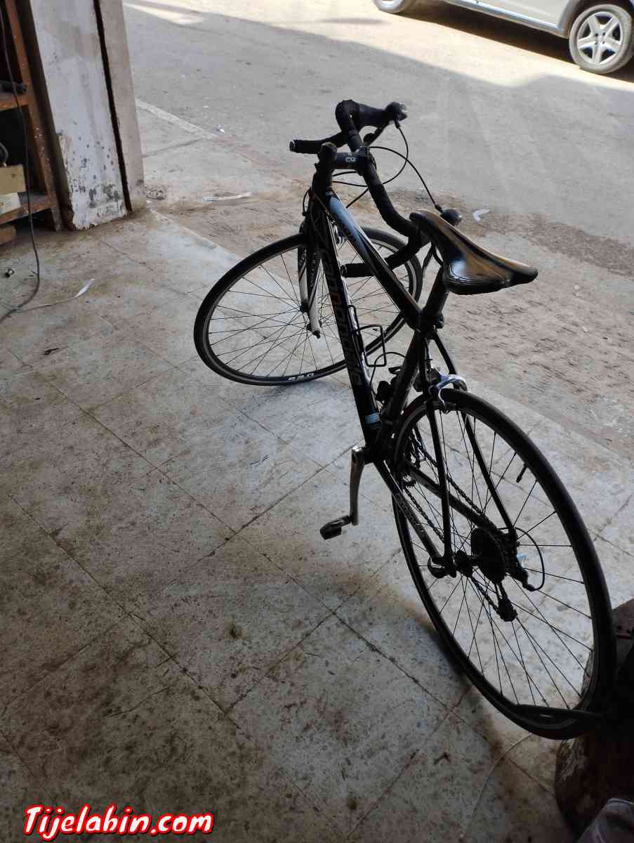 vélo cours Cannondale CAAD8