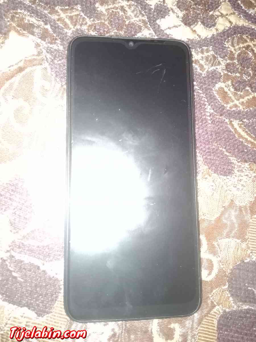 Radme9a    4/64 جديد مشي شهر حاب نبرز بايفون6s