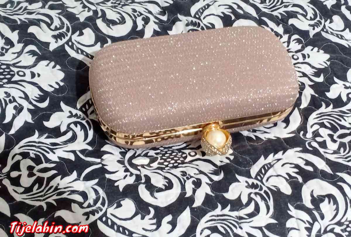 tenue de fêtes - Alger Centre, Alger