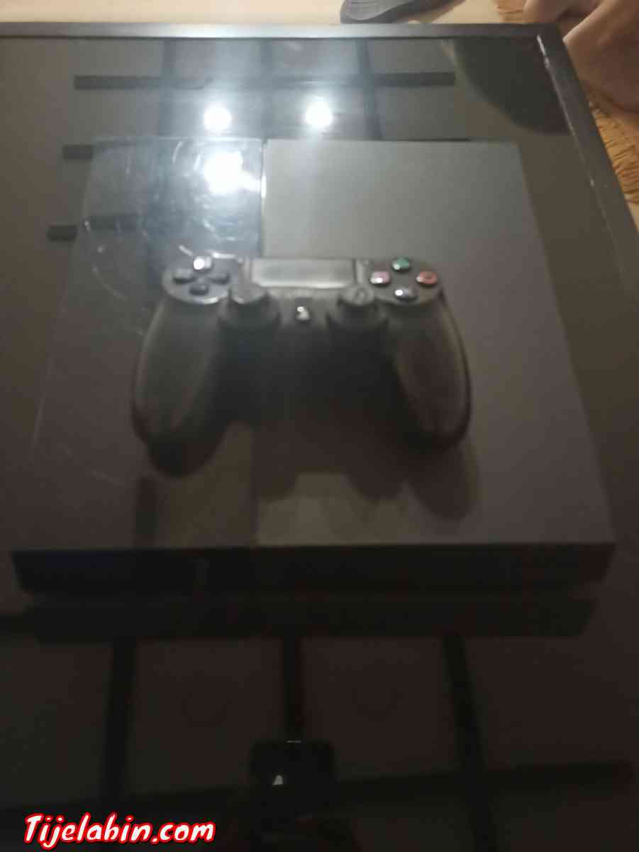ps4 fat 3 les jeux + xbox 360 20 jeux b 63000 - Souidania, Alger - Tijelabin