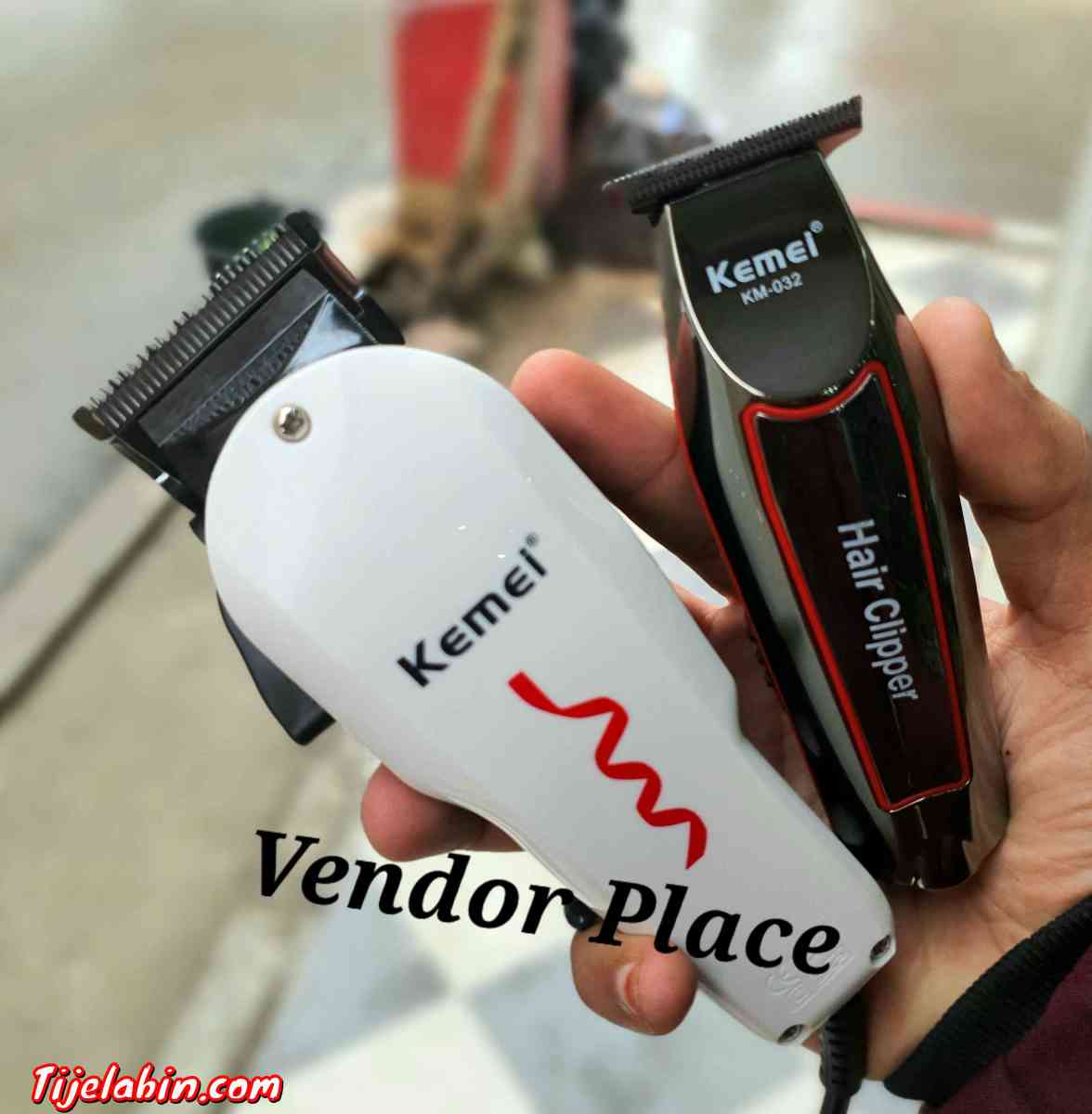 pack (TCZ32) 2 Tondeuse kemei - Bordj El Kiffan, Alger - Tijelabin