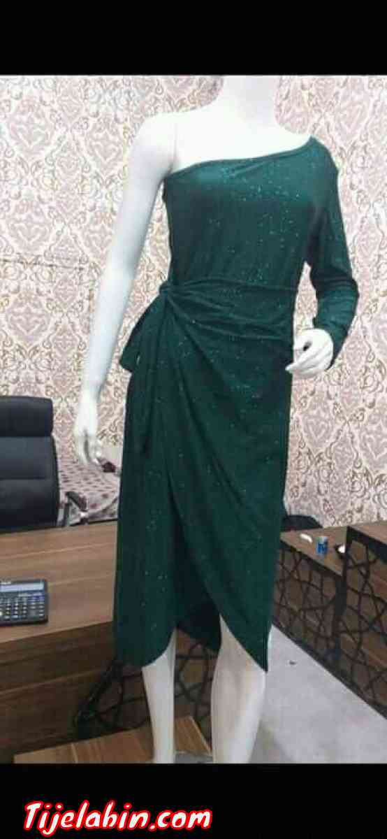 ملابس نسائية للبيع بالجملة وديطاي - Tiaret, Tiaret - Tijelabin