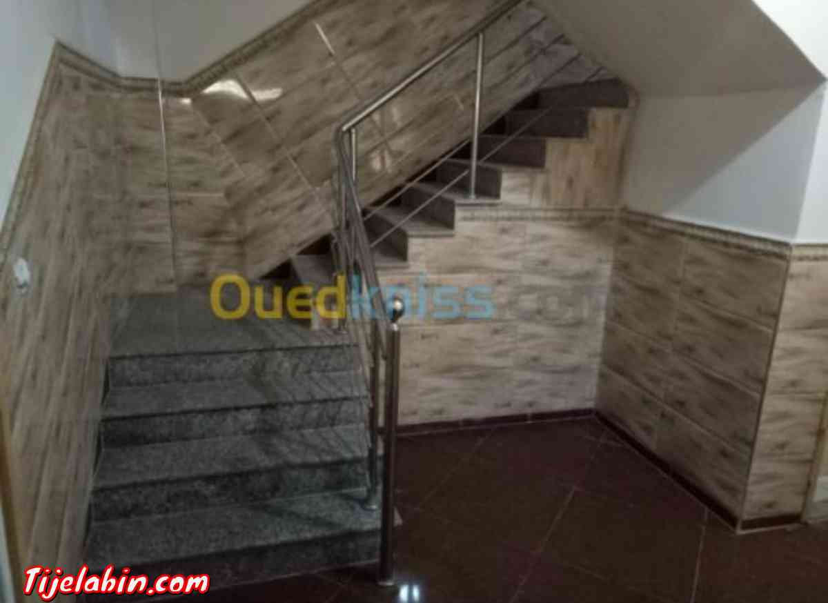 une belle villa a vendre - Mostaganem, Mostaganem - Tijelabin