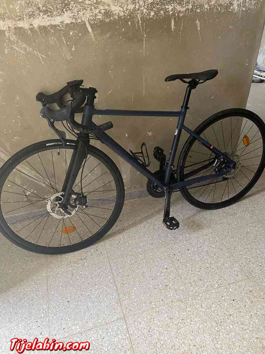 ronde un très beau vélo de course professionnel - Abou El Hassen, Chlef - Tijelabin