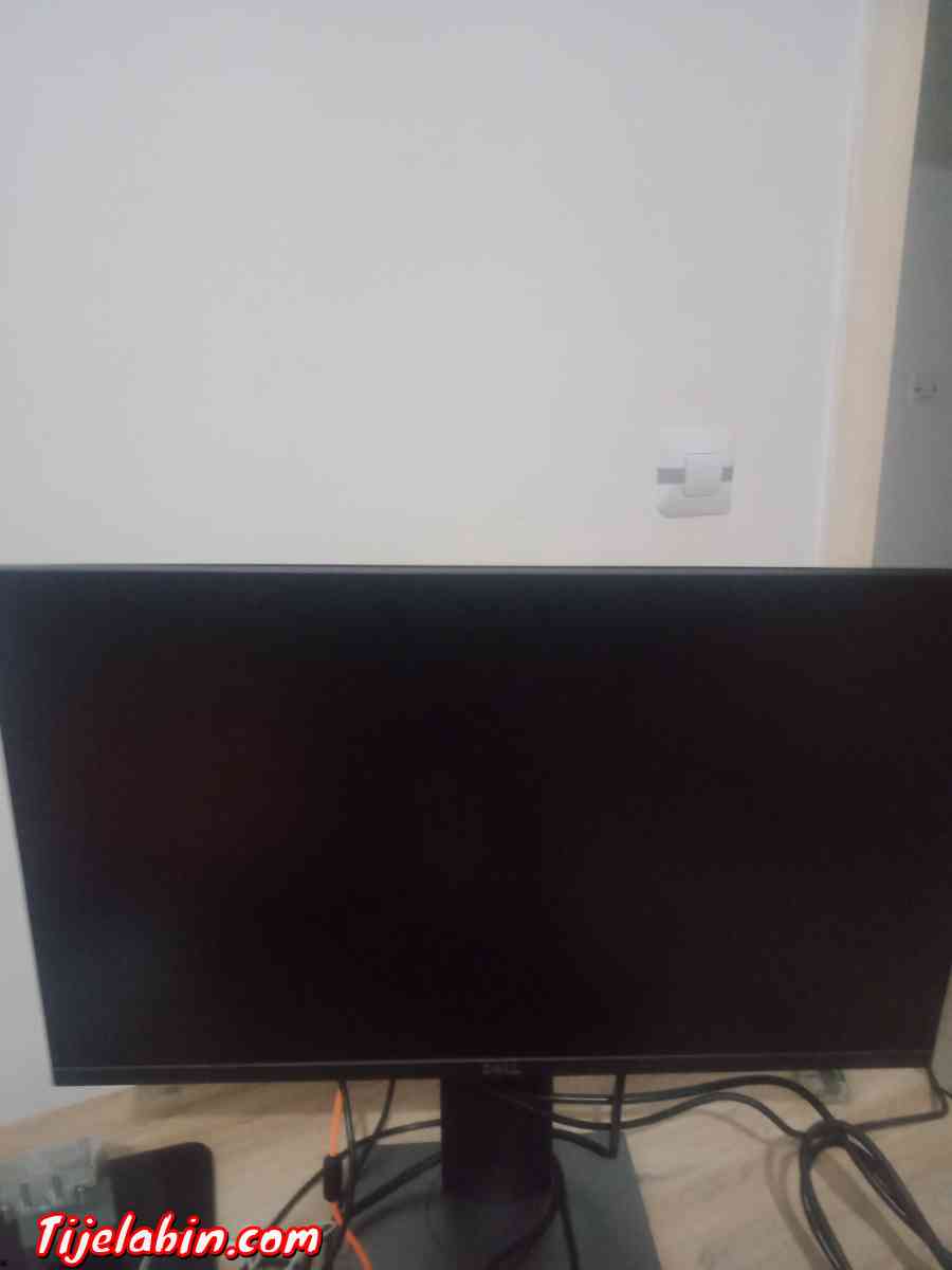 écran dell 24 pouce 19h - Reghaia, Alger