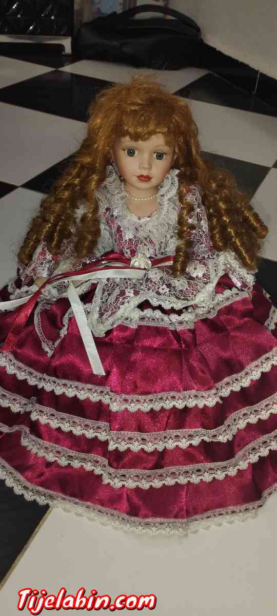 lot 6 Poupées porcelaine - Bab Azzouar, Alger - Tijelabin