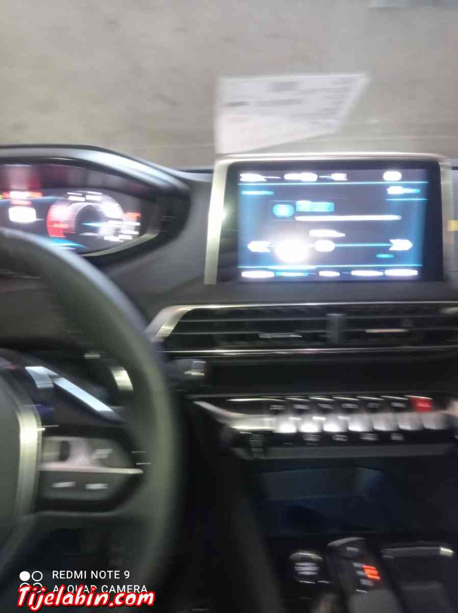 voiture - Souk El Thenine, Tizi Ouzou - Tijelabin