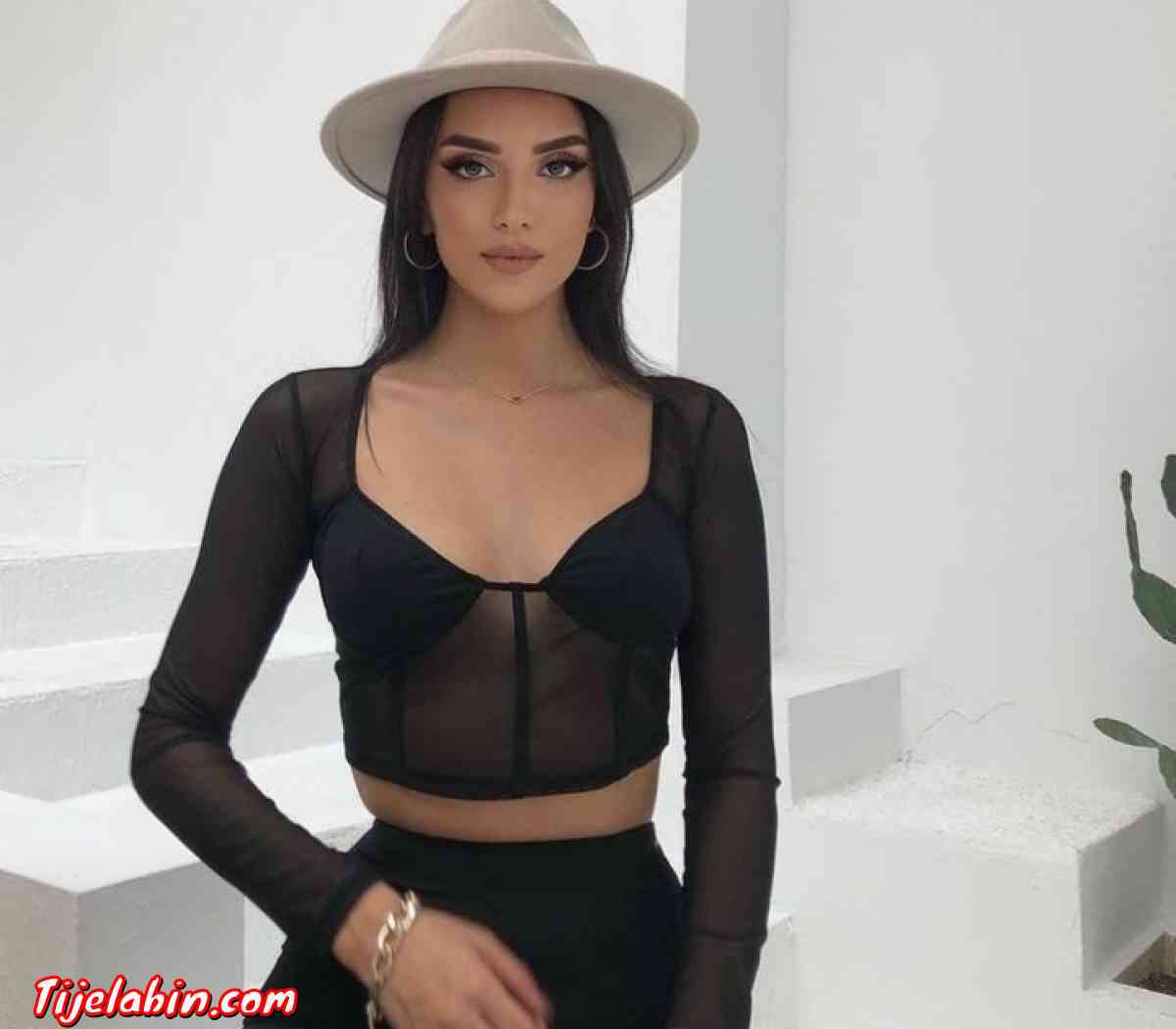 crop top - Mostaganem, Mostaganem - Tijelabin