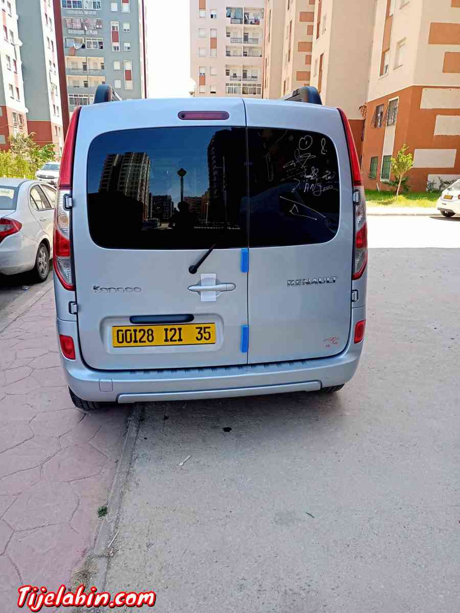 Kangoo vitrine 2021 - Reghaia, Alger