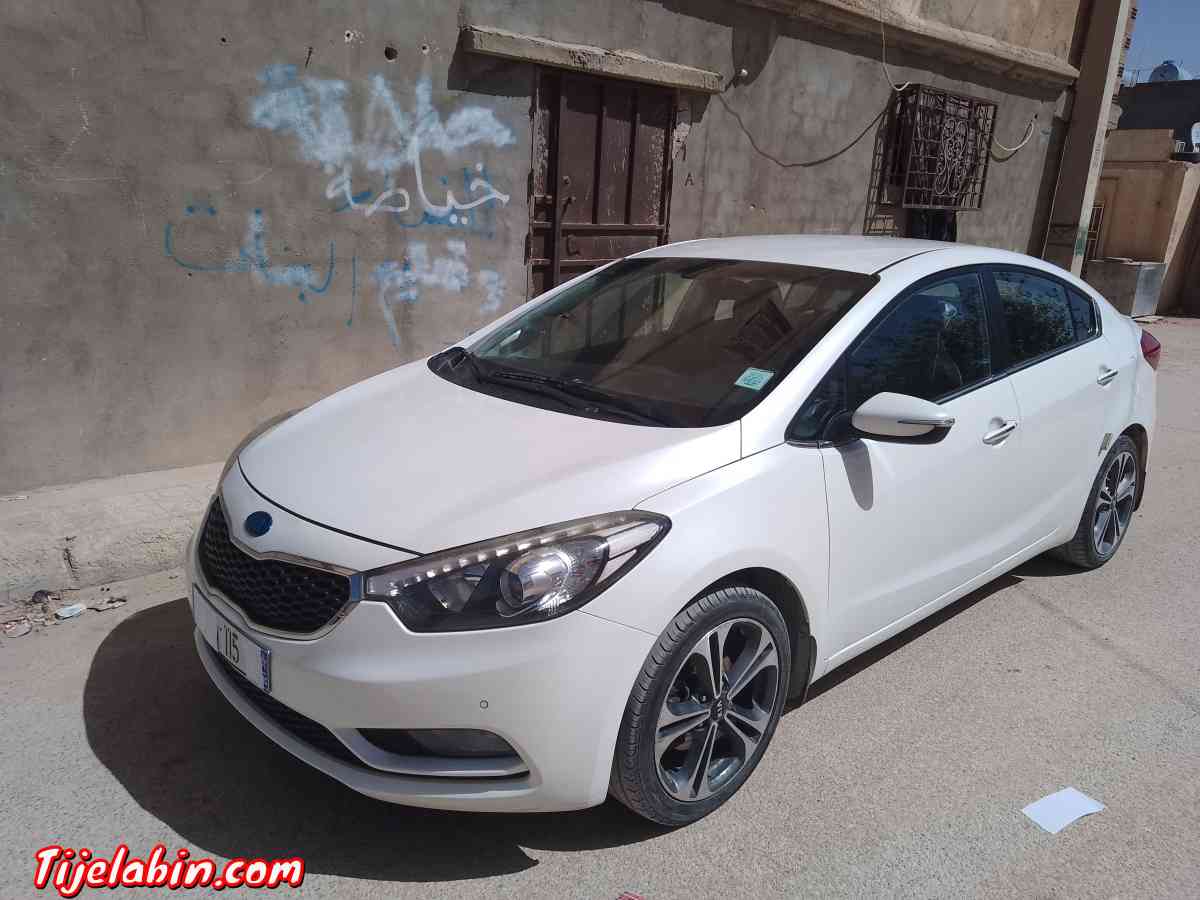 automobile - Aghbalou, Bouira - Tijelabin