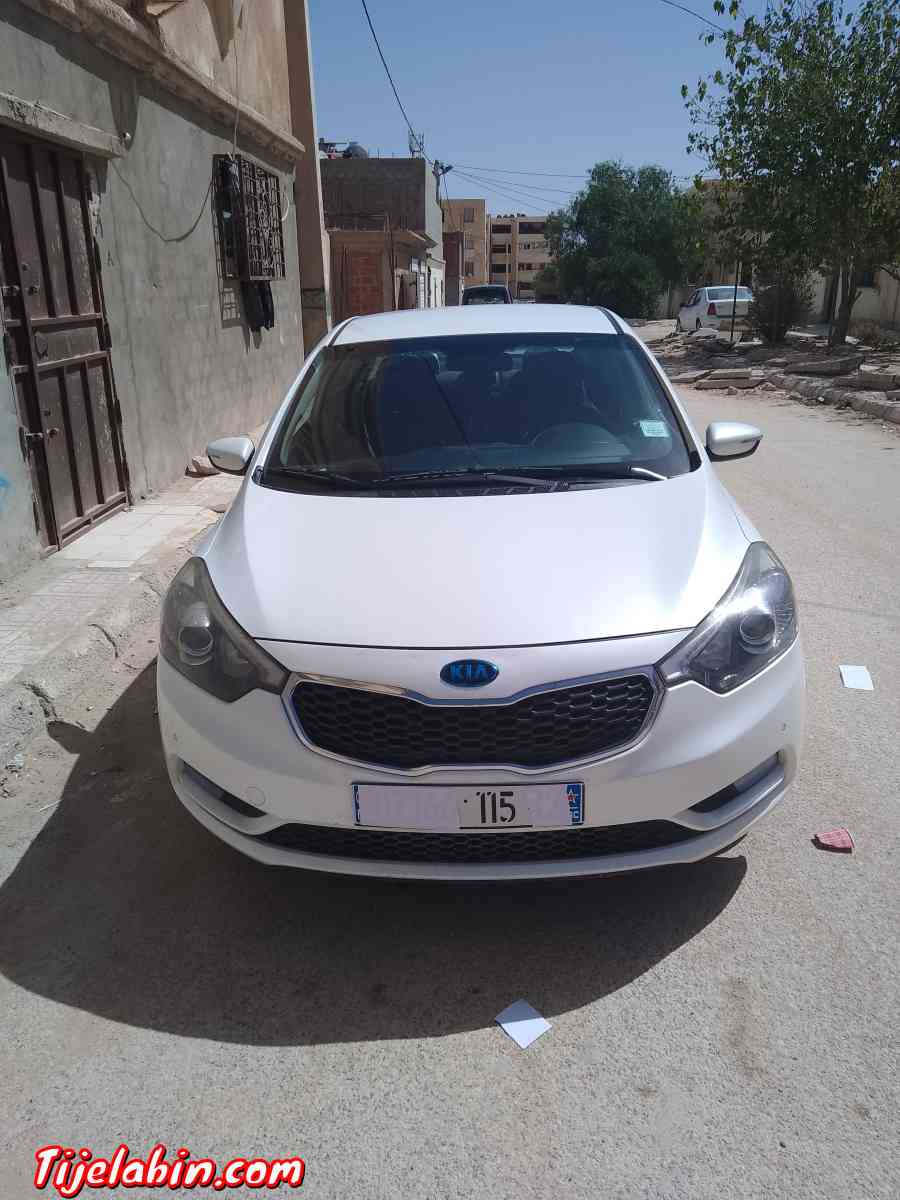 automobile - Aghbalou, Bouira - Tijelabin