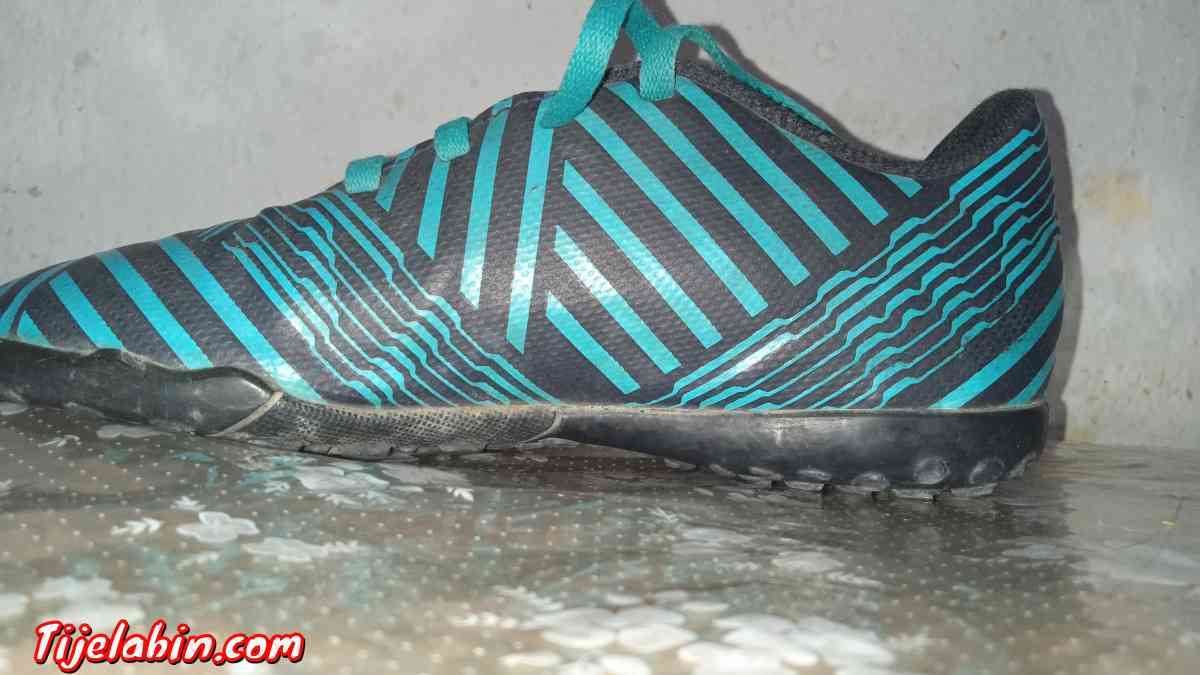 sóli de football - Ammi Moussa, Relizane - Tijelabin