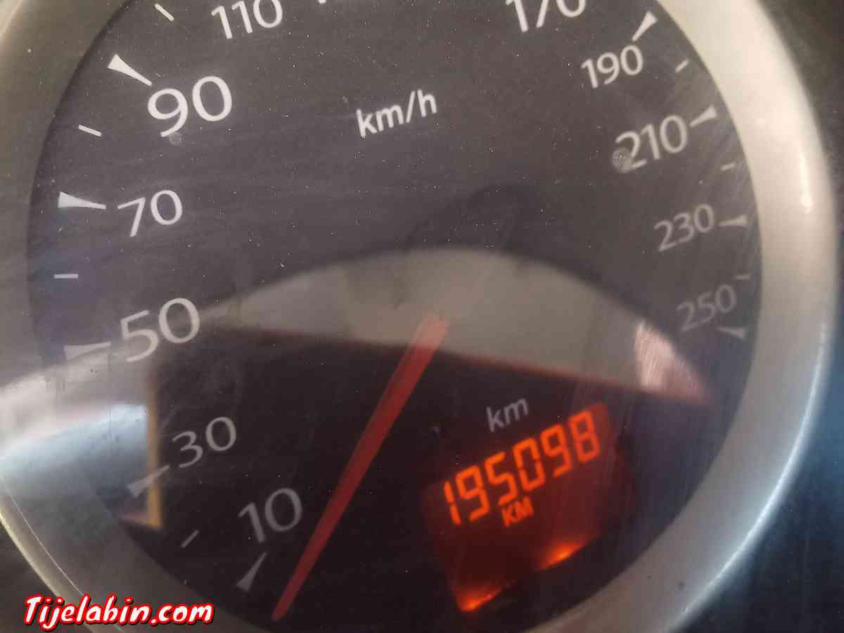 voiture - Medrissa, Tiaret - Tijelabin