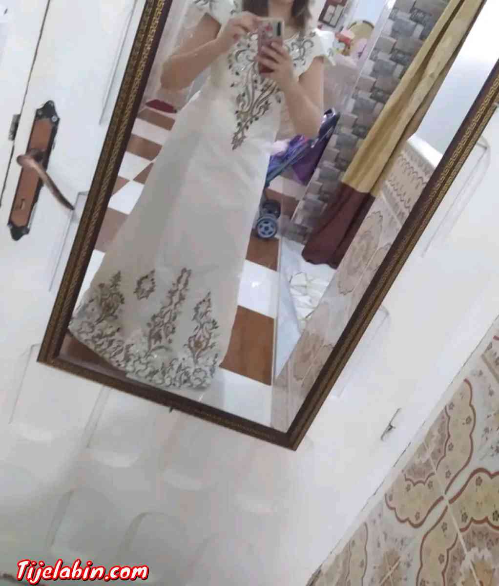 قندورة بيضا لتصديرة - El Khroub, Constantine