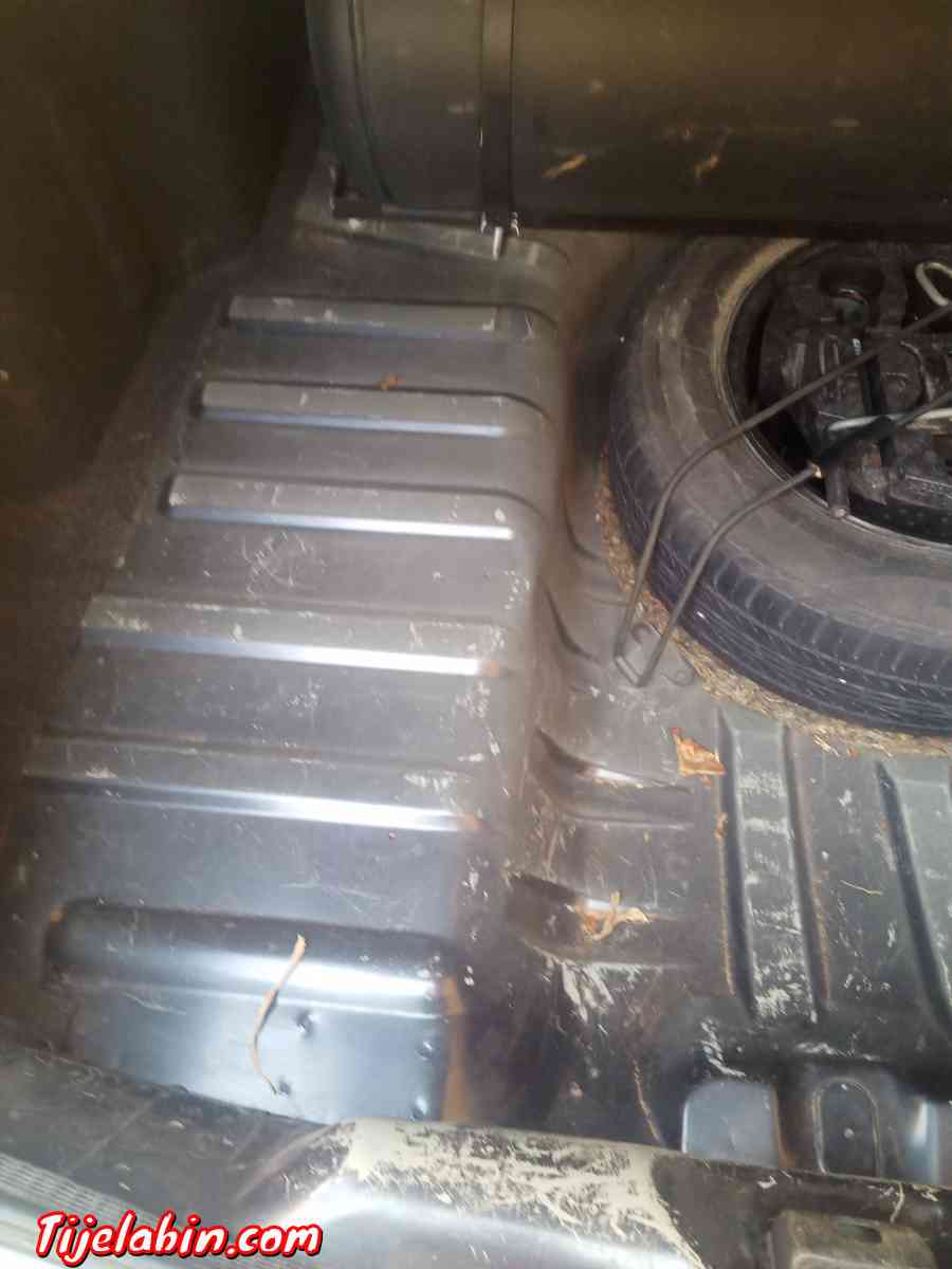 voiture - Medrissa, Tiaret - Tijelabin