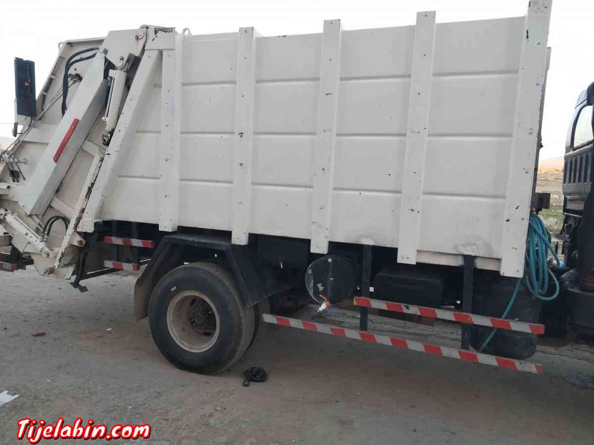 شاحنة جمع القمامة - Alger Centre, Alger - Tijelabin