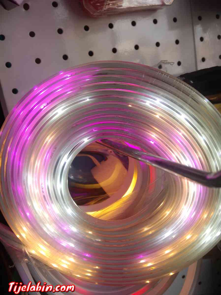 ضوء جود لوميار  5امتار متعدد الالوان