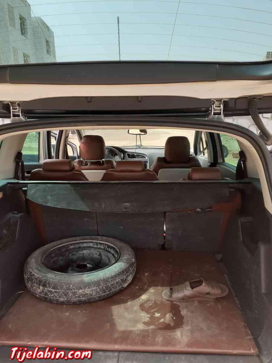 Peugeot 5008 - El Bayadh, El Bayadh - Tijelabin