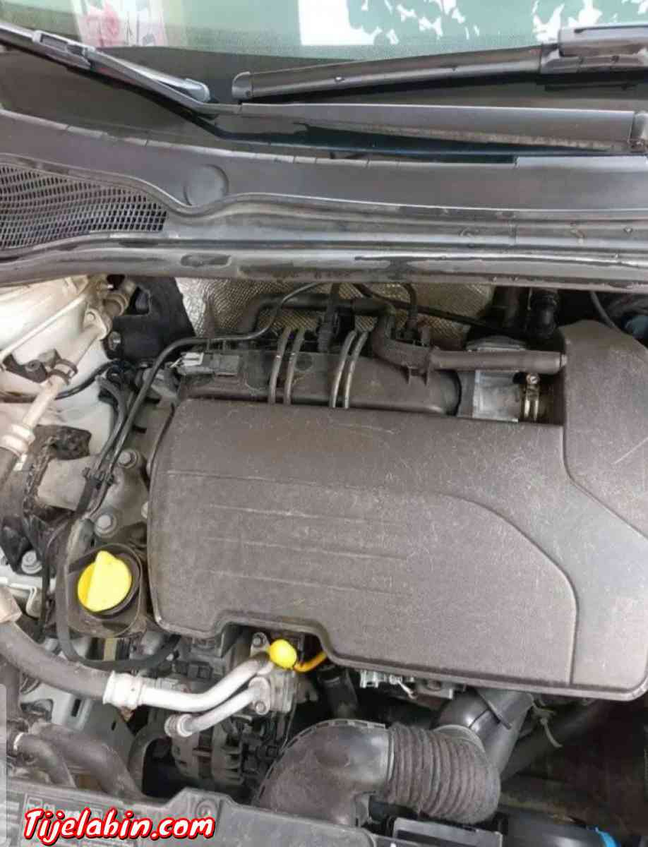 سيارة - El Guelbelkebir, Medea - Tijelabin