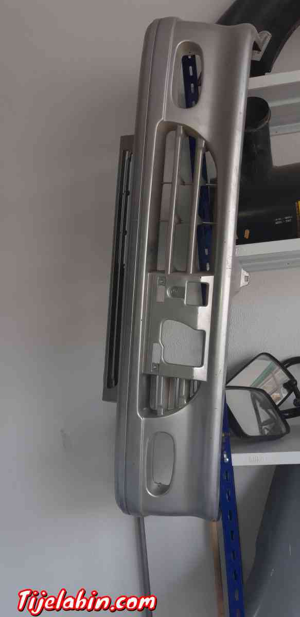 parchoque ssangyong korando