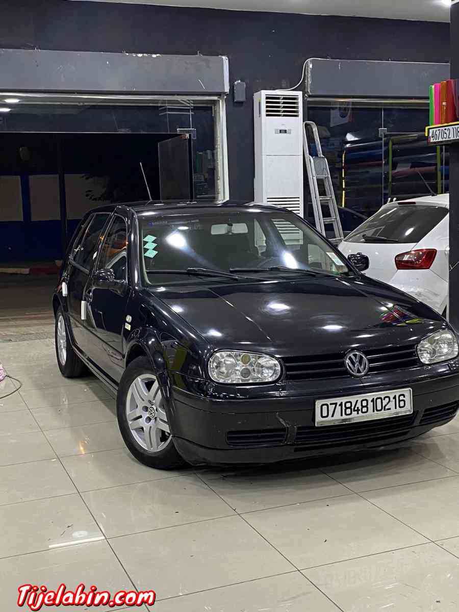 سيارة من نوع قولف 4 - Alger Centre, Alger