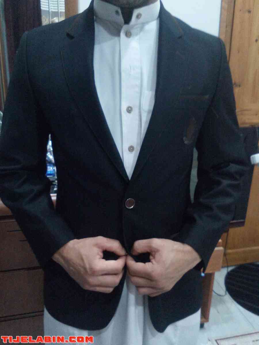 فاست كلاسيك ملبوسة مرة وحدة - Bouzareah, Alger - Tijelabin