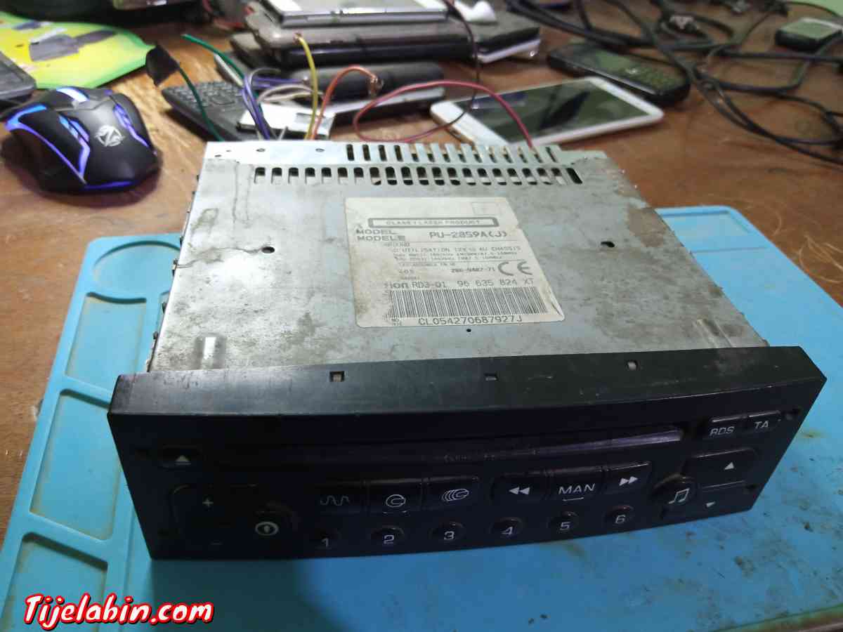 مذياع سيارة بيجو 206/207 - Ras El Aioun, Batna - Tijelabin