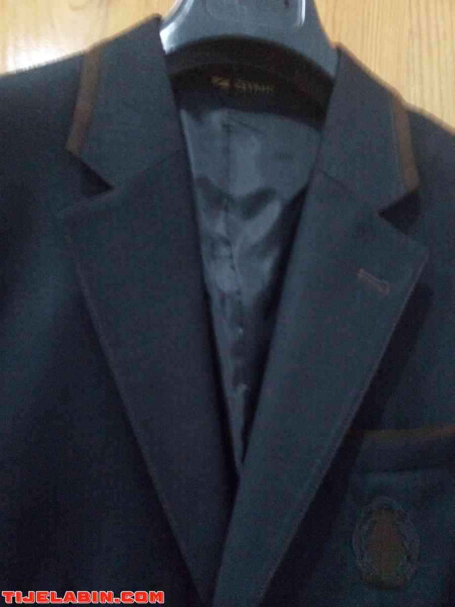 فاست كلاسيك ملبوسة مرة وحدة