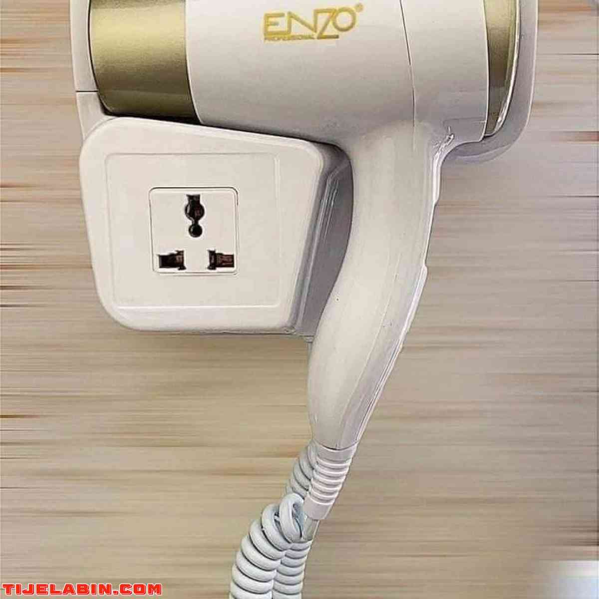 مجفف الشعر الإيطالي  الخاص بالحمام ENZO  300