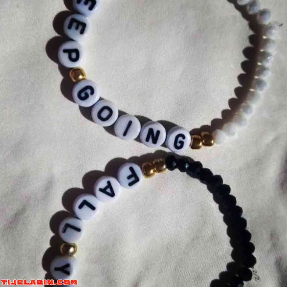 Les bracelets - Oran, Oran