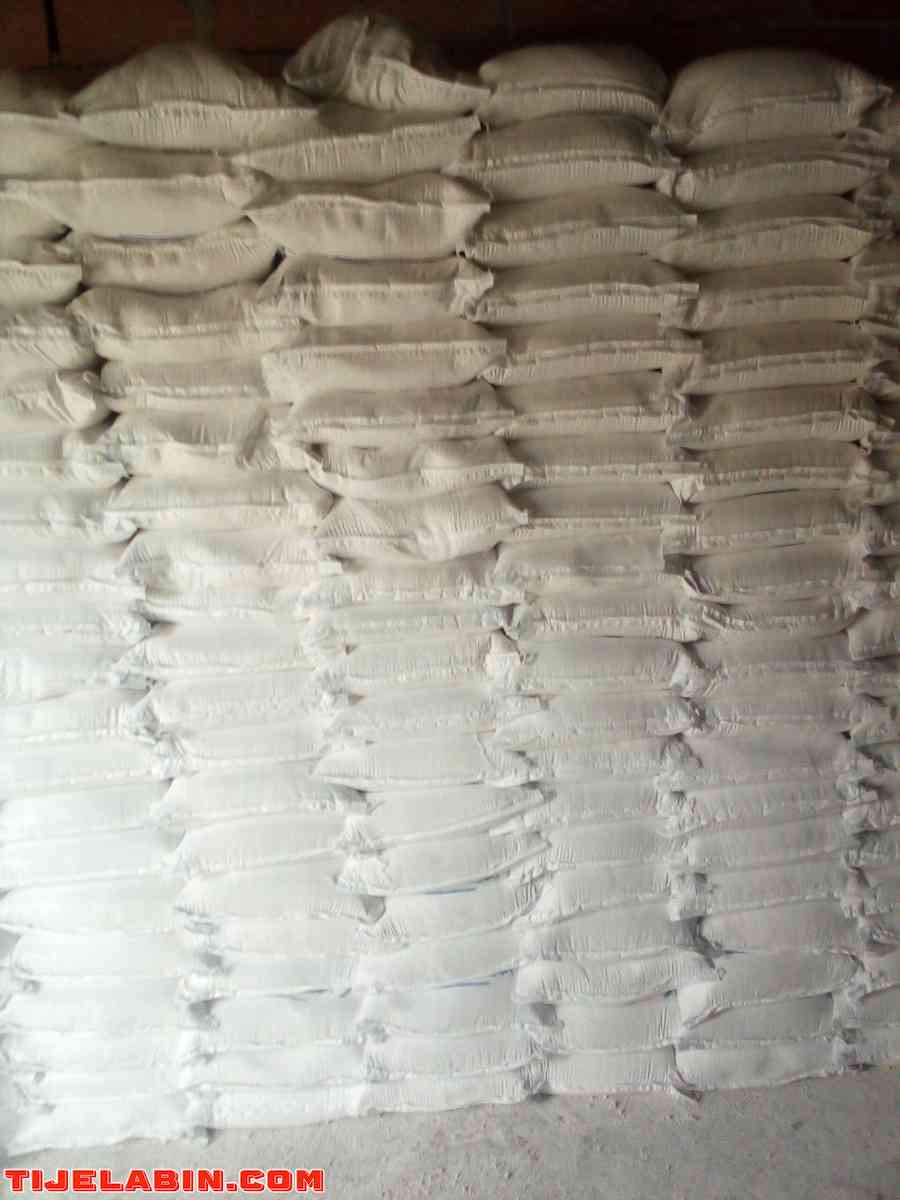 Poussière de marbre par Hakim Tutu - El Khroub, Constantine - Tijelabin