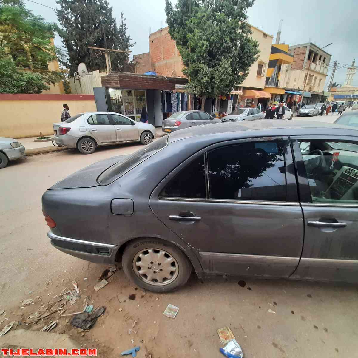 Mercedes E 220 - Chlef, Chlef - Tijelabin