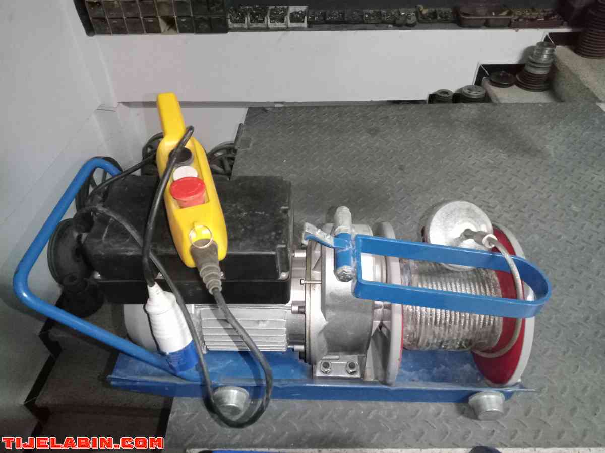 vente mont de charge neuf jamais utilisé.capacité 1 tonne - Akbou, Béjaïa - Tijelabin