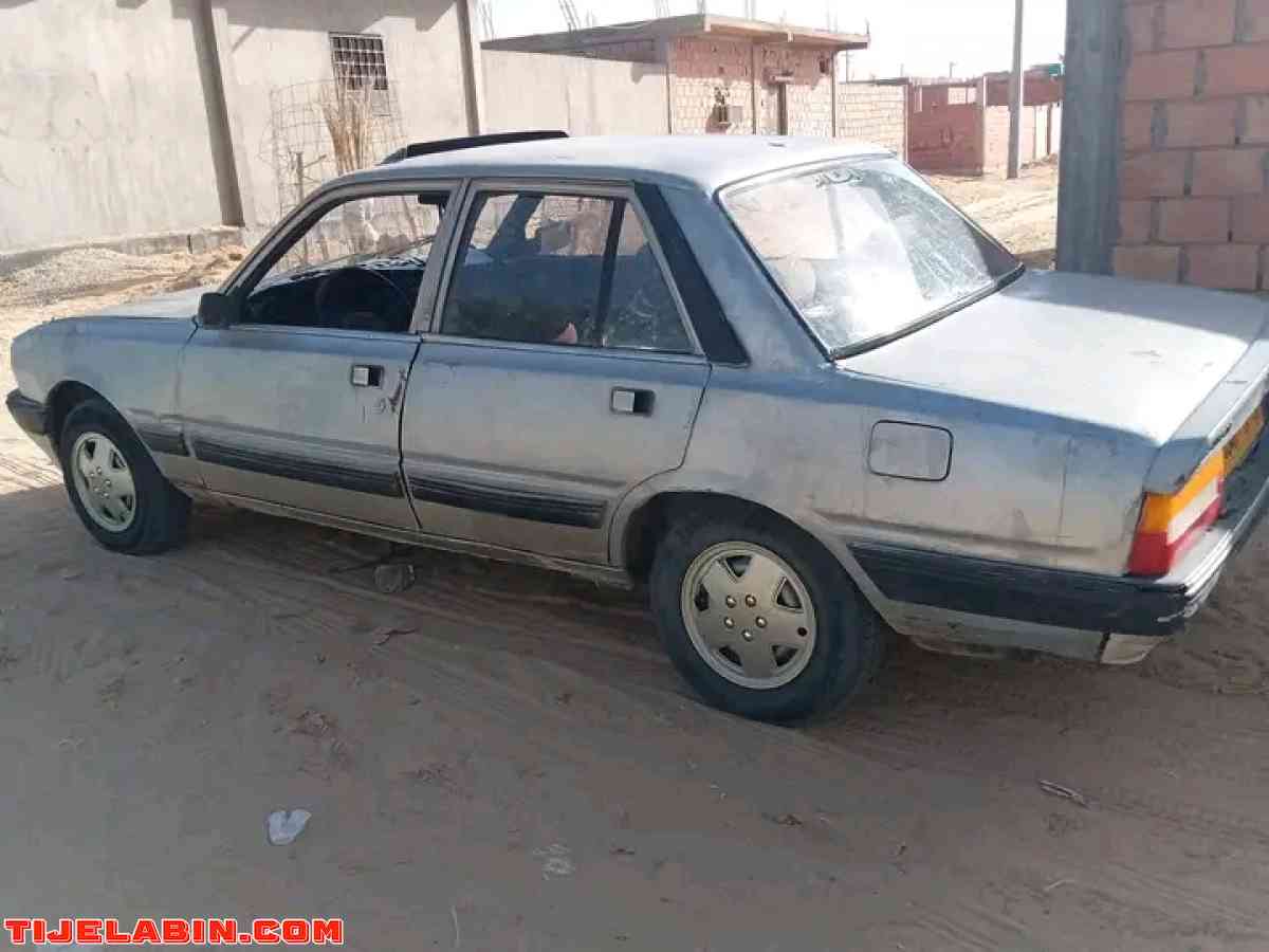 سيارة 505للبيع او يبراز - Aflou, Laghouat