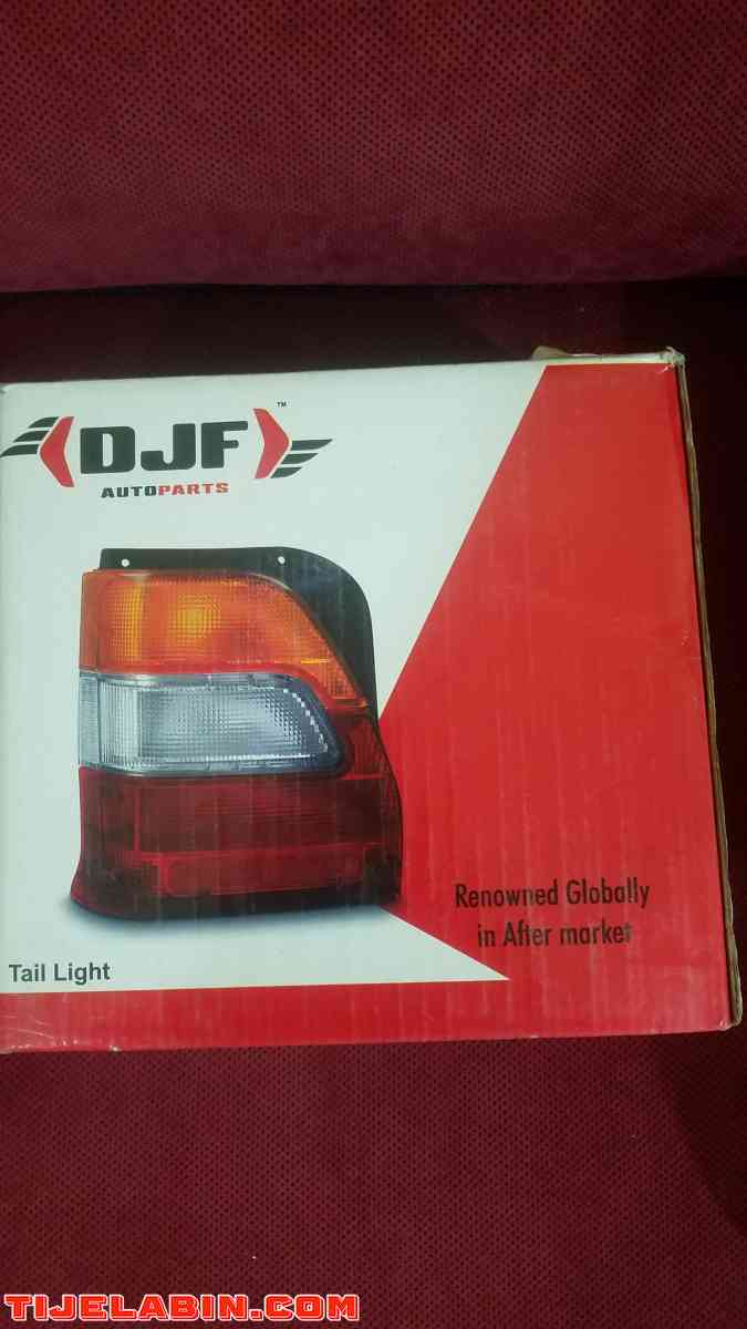 أضواء خلفية لسيارة ماروتي سوزوكي مستعملة في حالة جيدة جدا - Khracia, Alger - Tijelabin