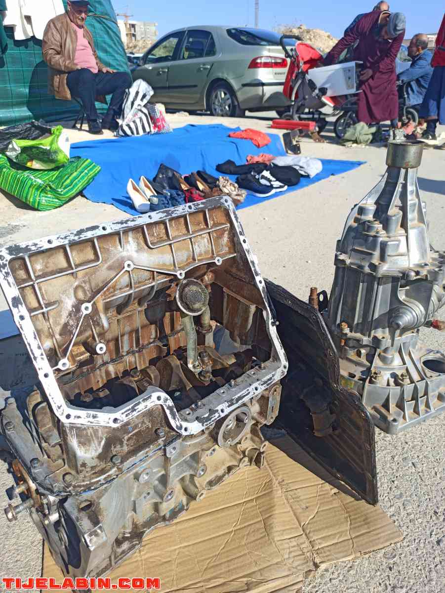 علبة سرعات .مع. القسم السفلي لمحرك /.d.f.m. هامر /1.3 - Chettia, Chlef - Tijelabin