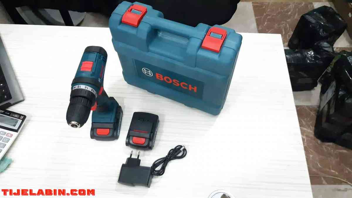 Visseuse  bosch 21v - Soumaa, Blida - Tijelabin