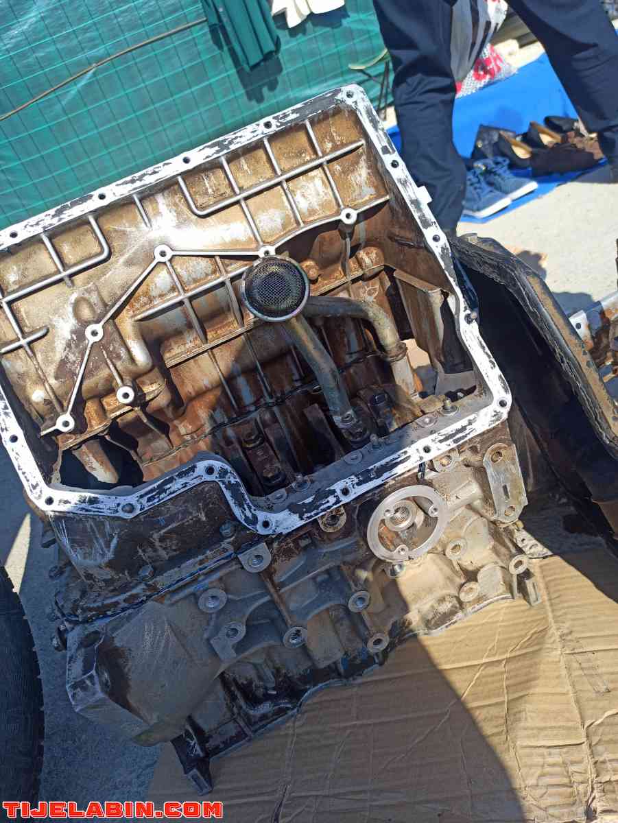 علبة سرعات .مع. القسم السفلي لمحرك /.d.f.m. هامر /1.3 - Chettia, Chlef - Tijelabin