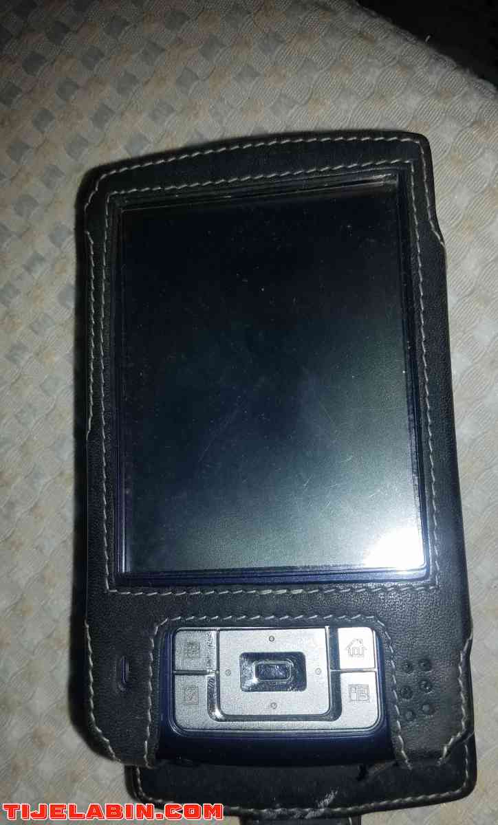 مجموعة من الهواتف المعطلة موجهة نحو محلات التصليح و الصيانة - Khracia, Alger - Tijelabin